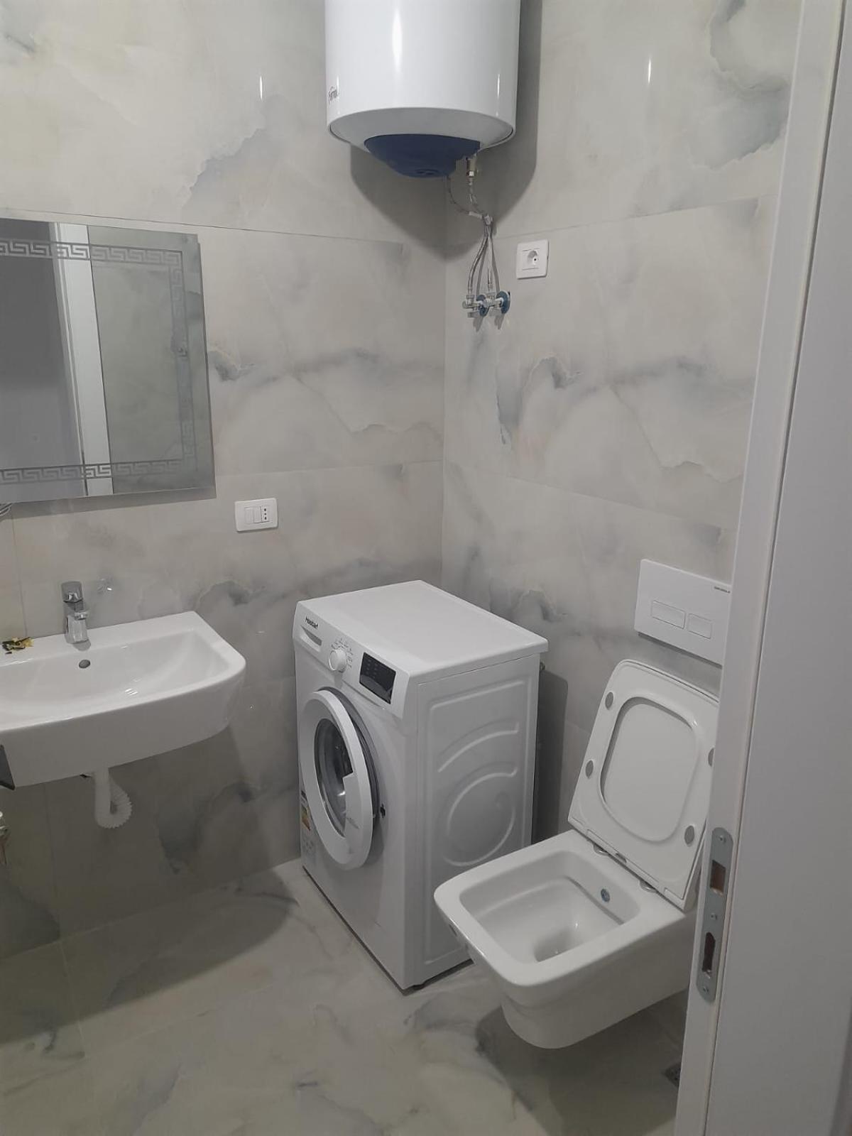 Andi Apartament Golem (Tirana)